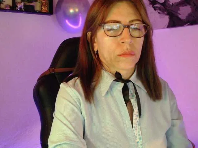 Live sex webcam photo for maturehot-1 #290603990