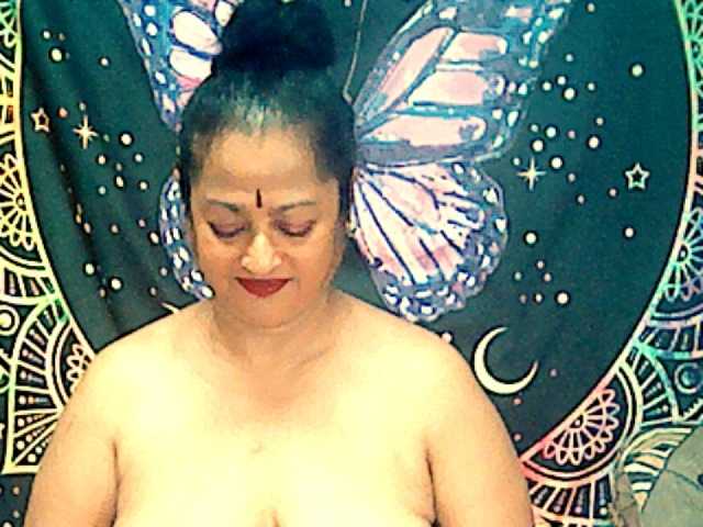 Live sex webcam photo for matureindian #277813408