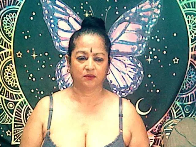 Live sex webcam photo for matureindian #287967841