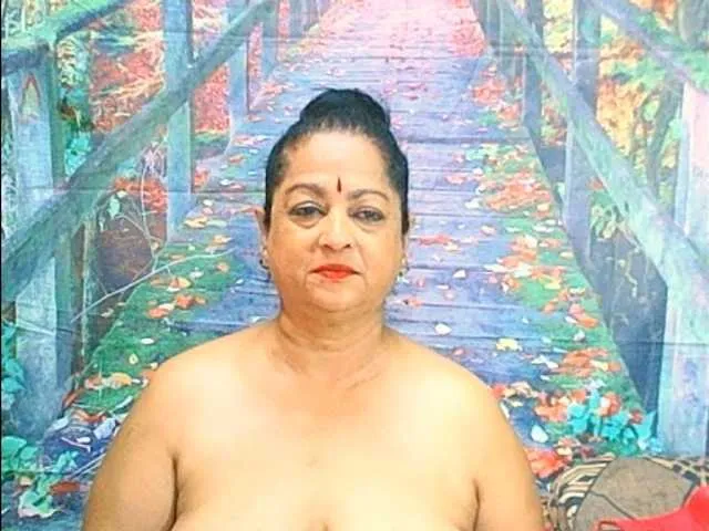 Live sex webcam photo for matureindian #290660069