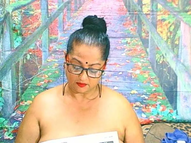 Live sex webcam photo for matureindian #290668797