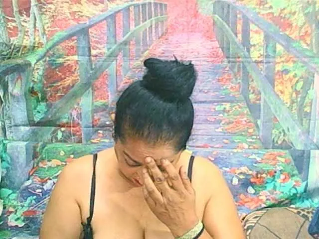 Live sex webcam photo for matureindian #290766712