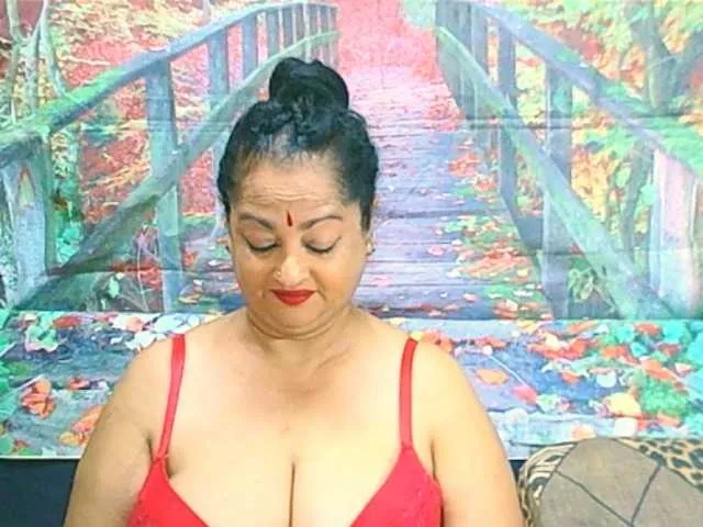 Live sex webcam photo for matureindian #290801189