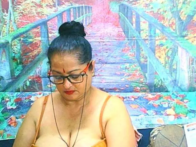 Live sex webcam photo for matureindian #291360603