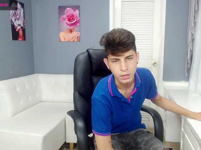 Live sex webcam photo for mau-checkik #273512218