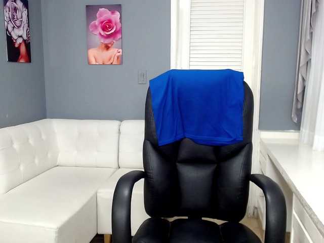 Live sex webcam photo for mau-checkik #273548670