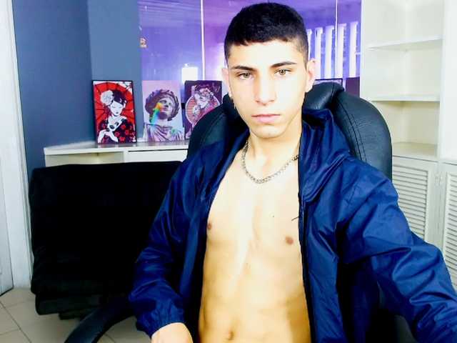 Live sex webcam photo for mau-checkik #273847698