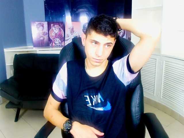 Live sex webcam photo for mau-checkik #273910011