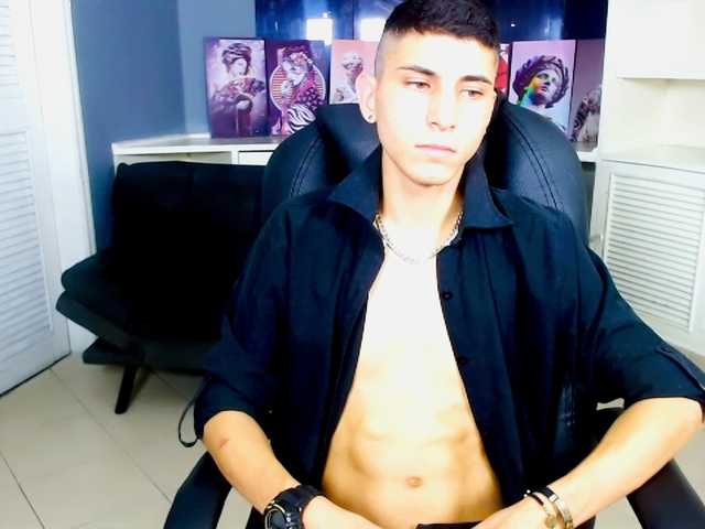 Live sex webcam photo for mau-checkik #273919222