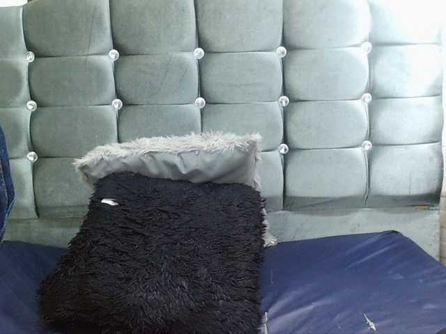 Live sex webcam photo for mau-checkik #275537770