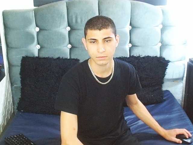 Live sex webcam photo for mau-checkik #275663635