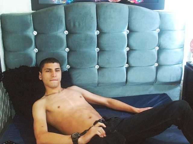 Live sex webcam photo for mau-checkik #275675163