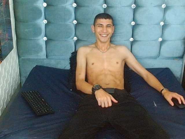 Live sex webcam photo for mau-checkik #275731670