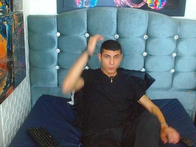 Live sex webcam photo for mau-checkik #275971901