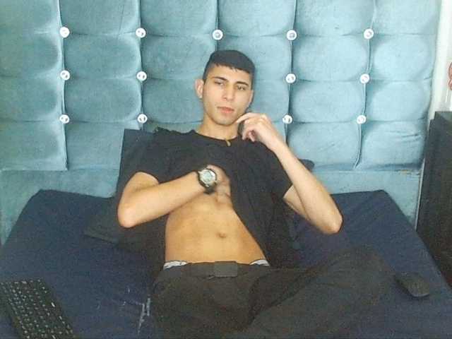 Live sex webcam photo for mau-checkik #276135949