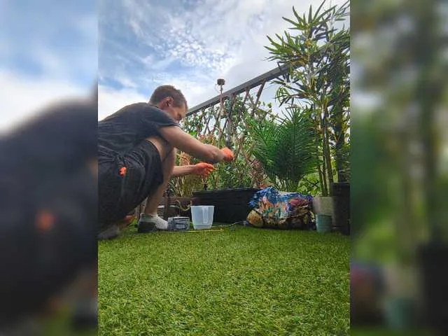 Live sex webcam photo for maxtlondon #275677816