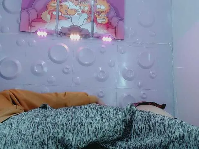 Live sex webcam photo for may-and-lemay #272768691