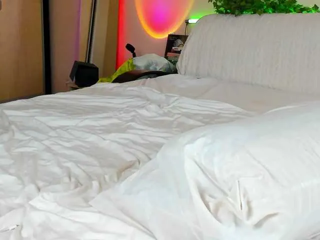 Live sex webcam photo for may-flower #291160008