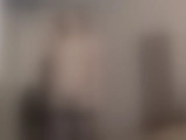 Live sex webcam photo for may-flower #293332701