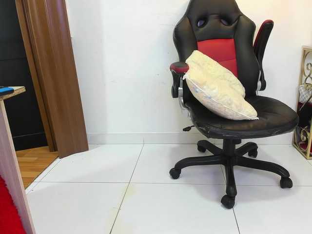 Live sex webcam photo for maya-rizos1 #278016468