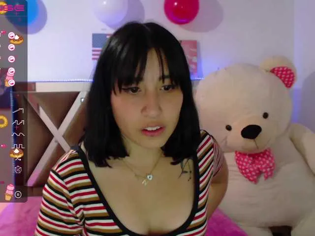 Live sex webcam photo for maya-tay #273960222