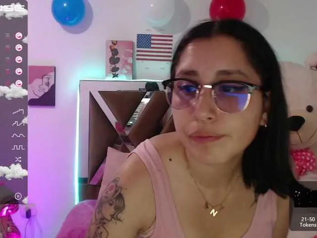 Live sex webcam photo for maya-tay #274005376