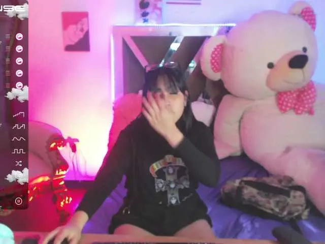 Live sex webcam photo for maya-tay #274058097