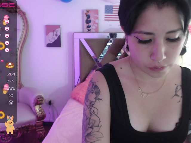 Live sex webcam photo for maya-tay #274212804