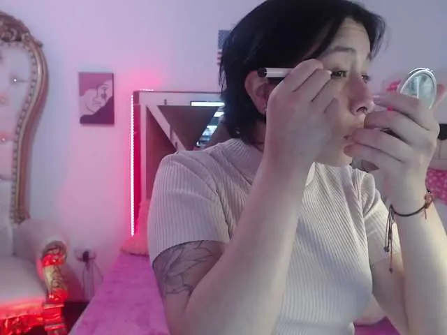 Live sex webcam photo for maya-tay #274353331