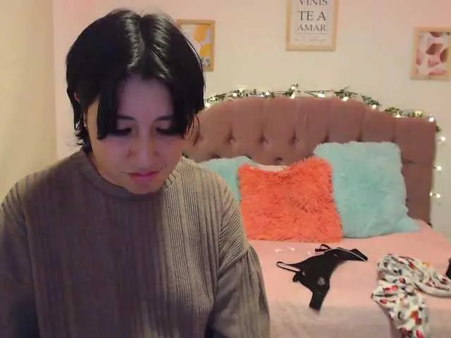 Live sex webcam photo for maya-tay #274376824