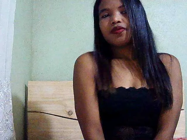 Live sex webcam photo for mayahSlut #274440352