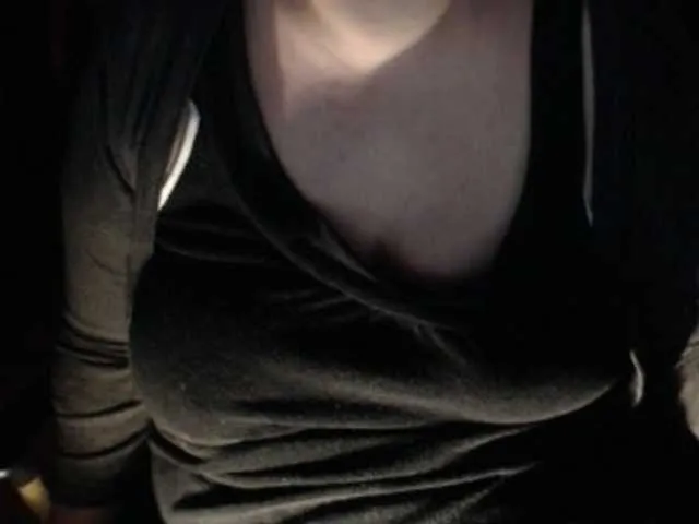 Live sex webcam photo for mayalove4u #271848092