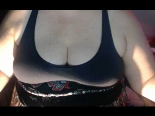 Live sex webcam photo for mayalove4u #274184652