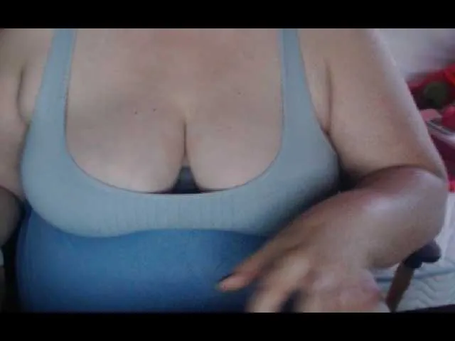 Live sex webcam photo for mayalove4u #274269356