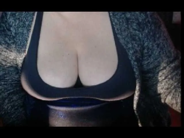 Live sex webcam photo for mayalove4u #274601035