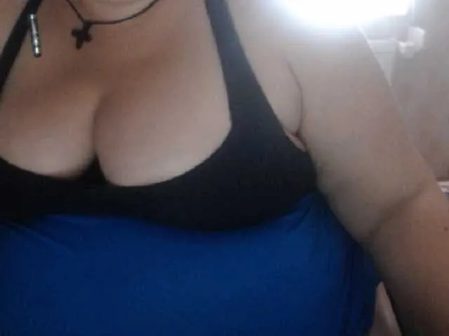 Live sex webcam photo for mayalove4u #275842571