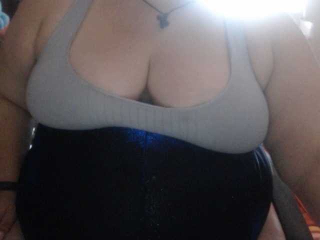 Live sex webcam photo for mayalove4u #275887073