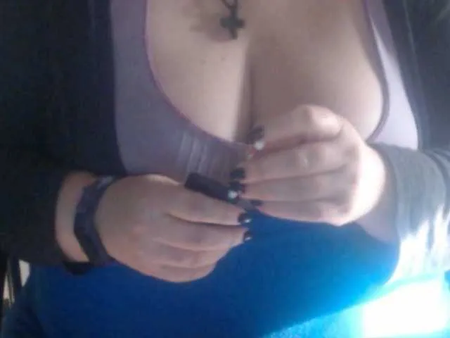 Live sex webcam photo for mayalove4u #276794325