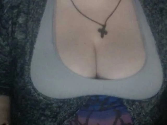 Live sex webcam photo for mayalove4u #277131253