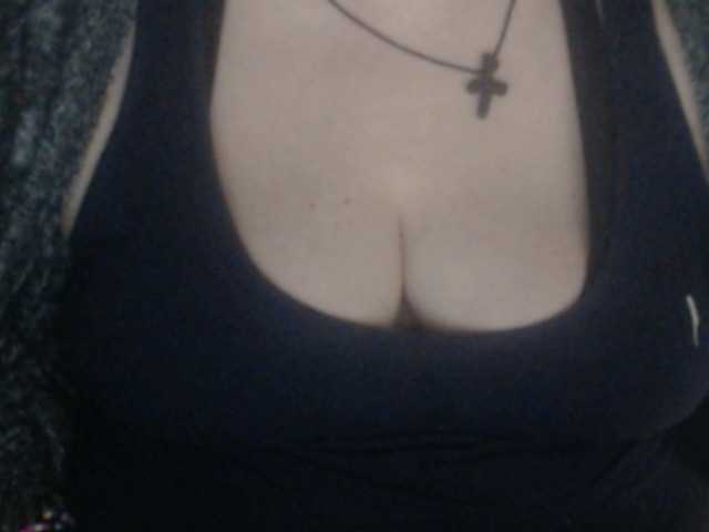 Live sex webcam photo for mayalove4u #277262127