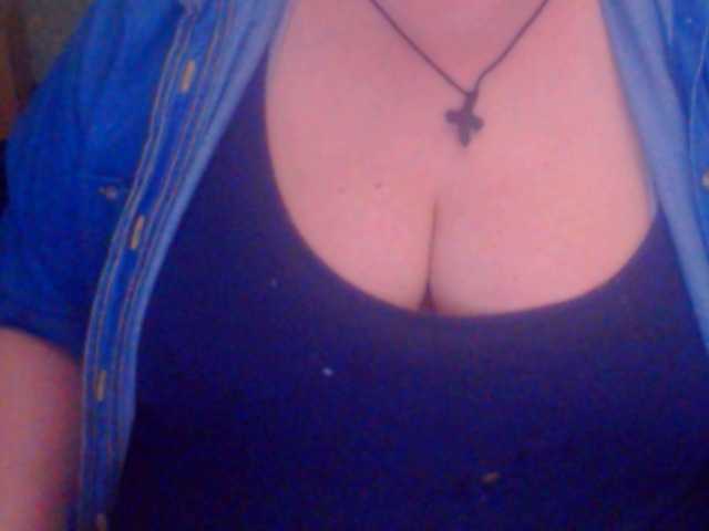 Live sex webcam photo for mayalove4u #290781091