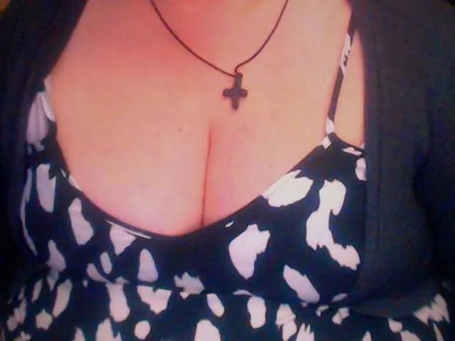 Live sex webcam photo for mayalove4u #291144146