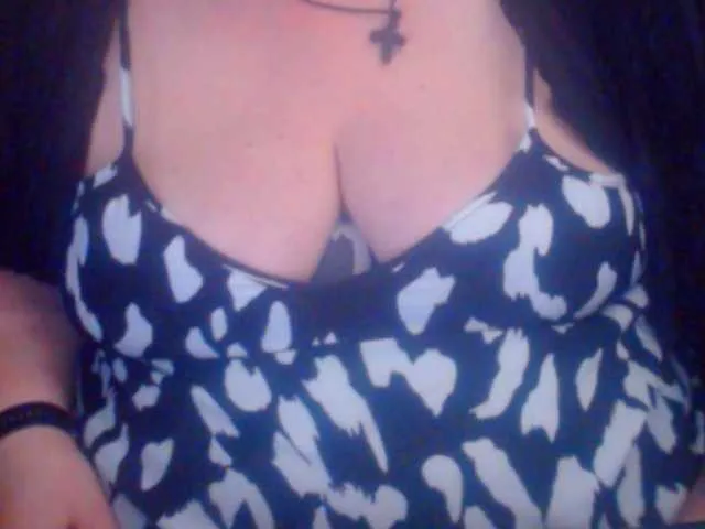 Live sex webcam photo for mayalove4u #291373922