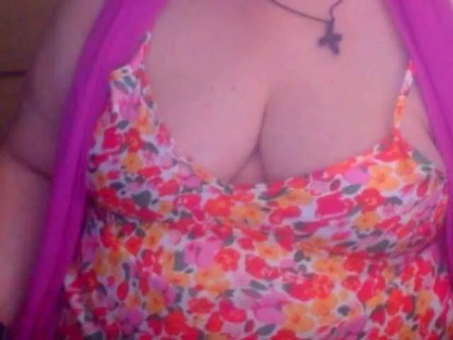 Live sex webcam photo for mayalove4u #291428425