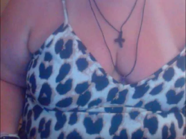 Live sex webcam photo for mayalove4u #291680724