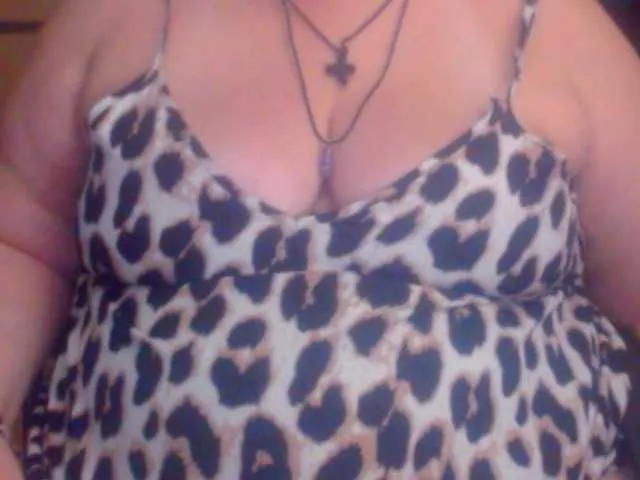 Live sex webcam photo for mayalove4u #291985236