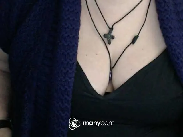 Live sex webcam photo for mayalove4u #292275170