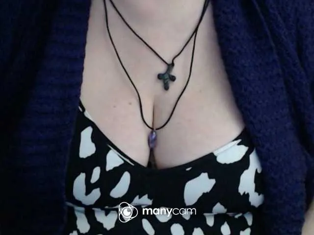 Live sex webcam photo for mayalove4u #292329898