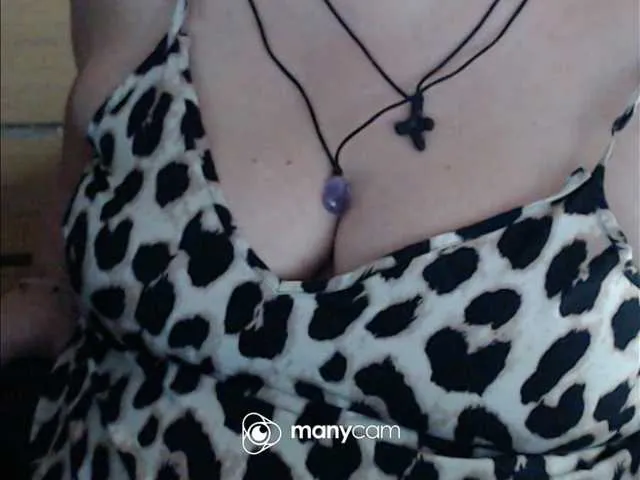 Live sex webcam photo for mayalove4u #294161313