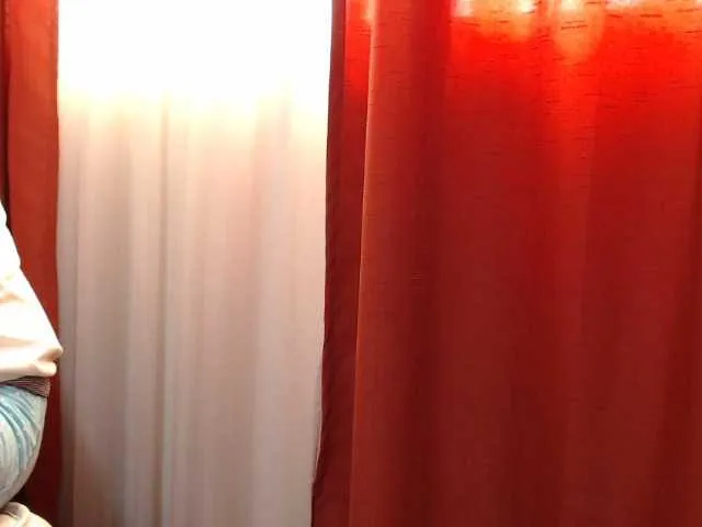 Live sex webcam photo for mayramilf #271969699